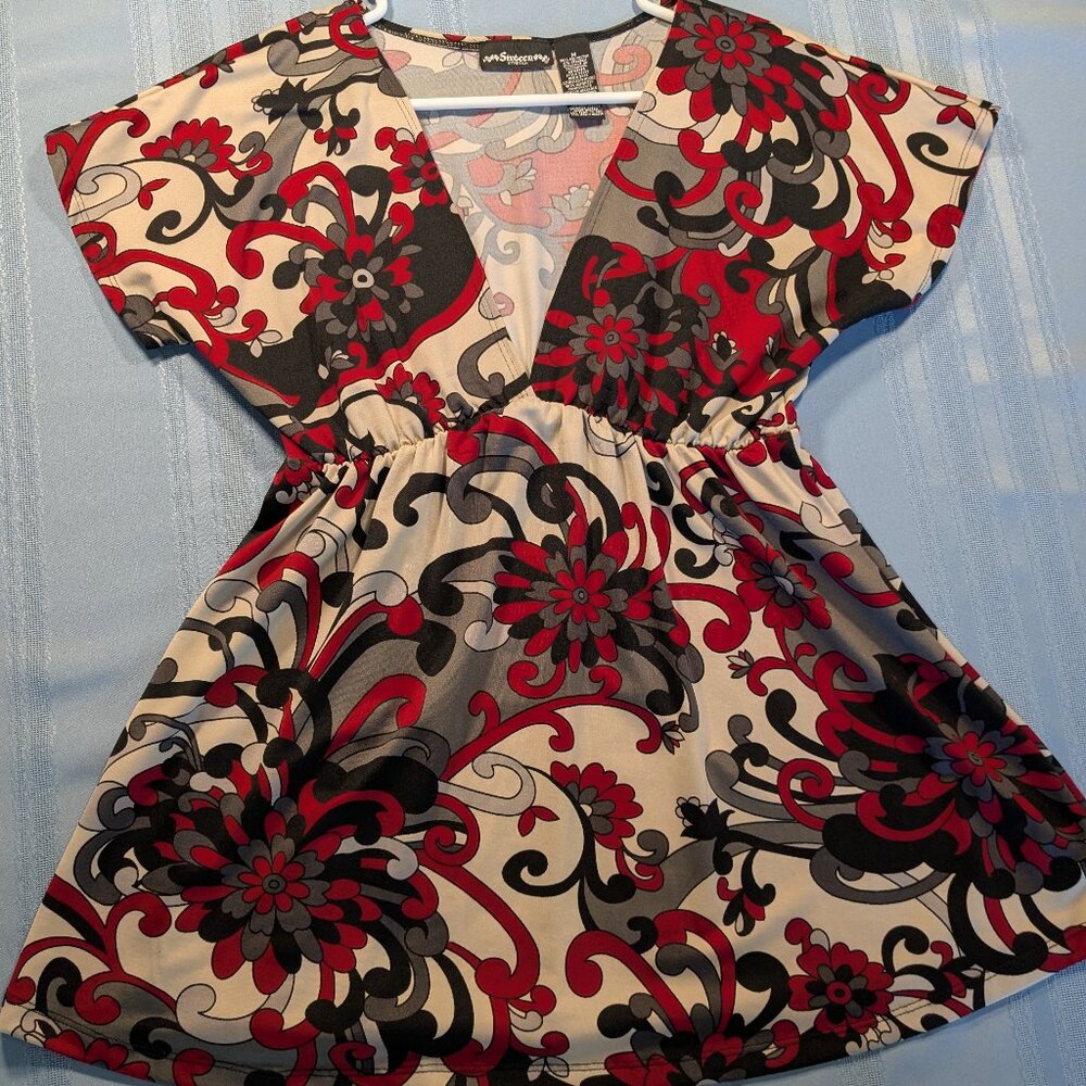 Sixteen Red Grey Black V-neck Tunic - Picture 2 of 12